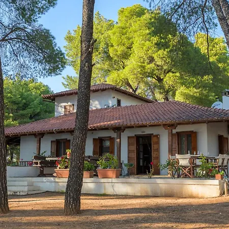 Holiday home Squirrel Front Villa, *
