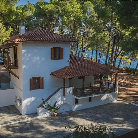 Squirrel Front Villa, * Metamorfosi (Sithonia)