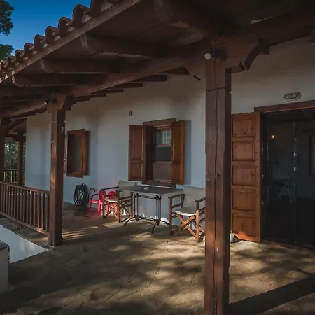 Holiday home Squirrel Front Villa, Metamorfosi (Sithonia)