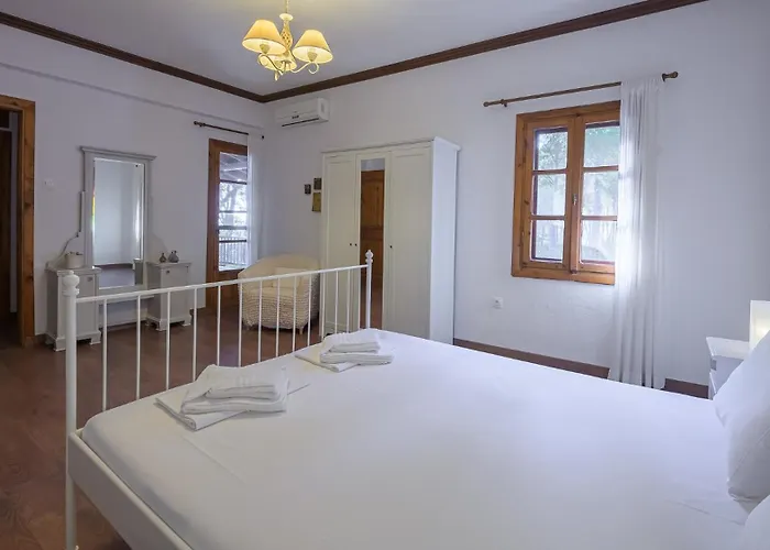 Сasa de vacaciones Squirrel Front Villa, *