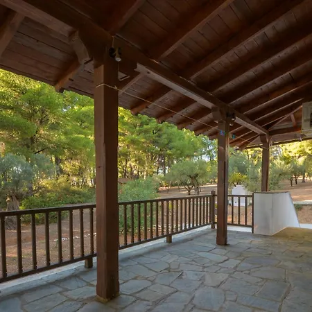 Squirrel Front Villa, Tatil Evi *